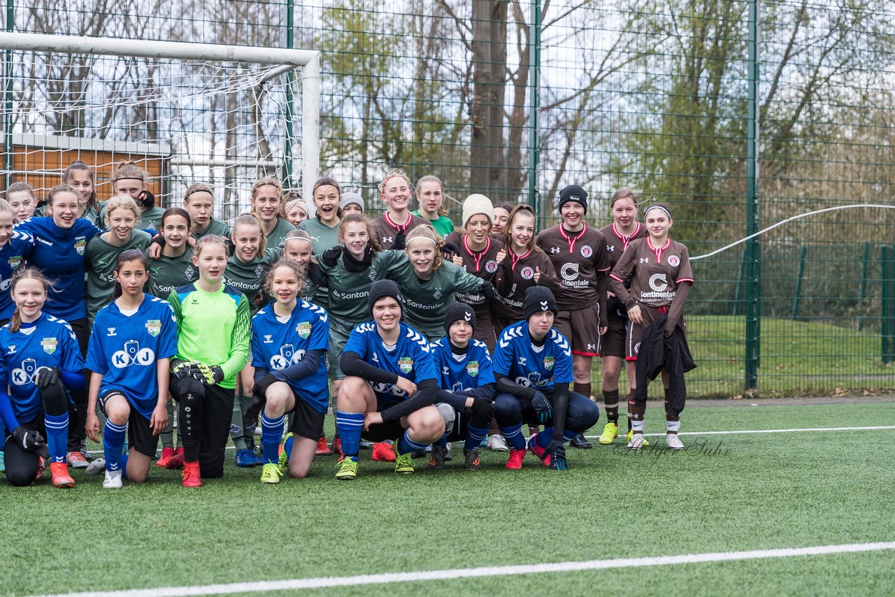 Bild 64 - wBJ Turnier HSV - St. Pauli - B.Moenchengladbach - Alst.Langenhorn